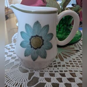 Noritake Vintage Upsa Daisy Creamer Pitcher
